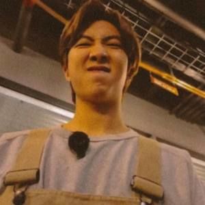 Meet your Posher, Vy